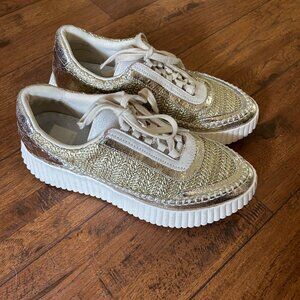 Dolce Vita Dolen Sneaker Gold Knit Size 3 Platform